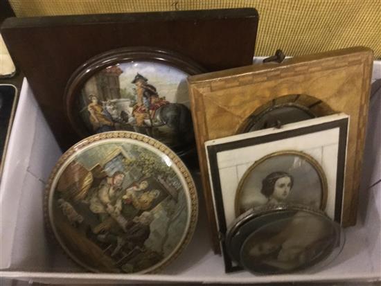 Two Prattware pot lids and three oval miniatures